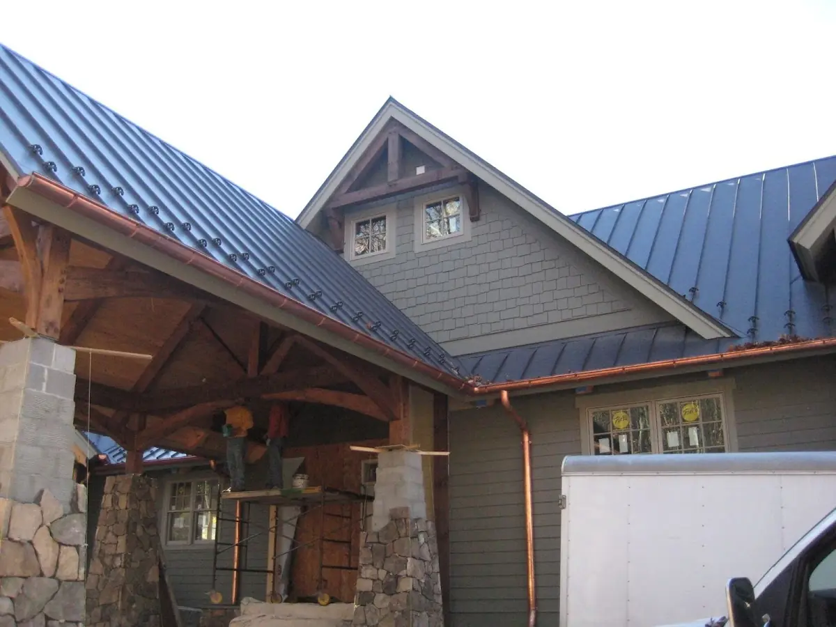 Craftsman Roofing team delivering quality roofing work in North Wrigley
